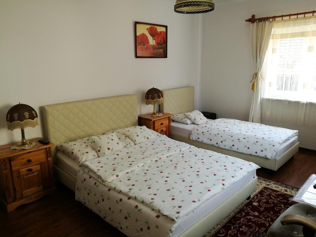 Gosciniec Grek Zorba - Pokoje I Domki 4 Osobowe - 16Km Od Zator Energylandia Inwałd Dış mekan fotoğraf