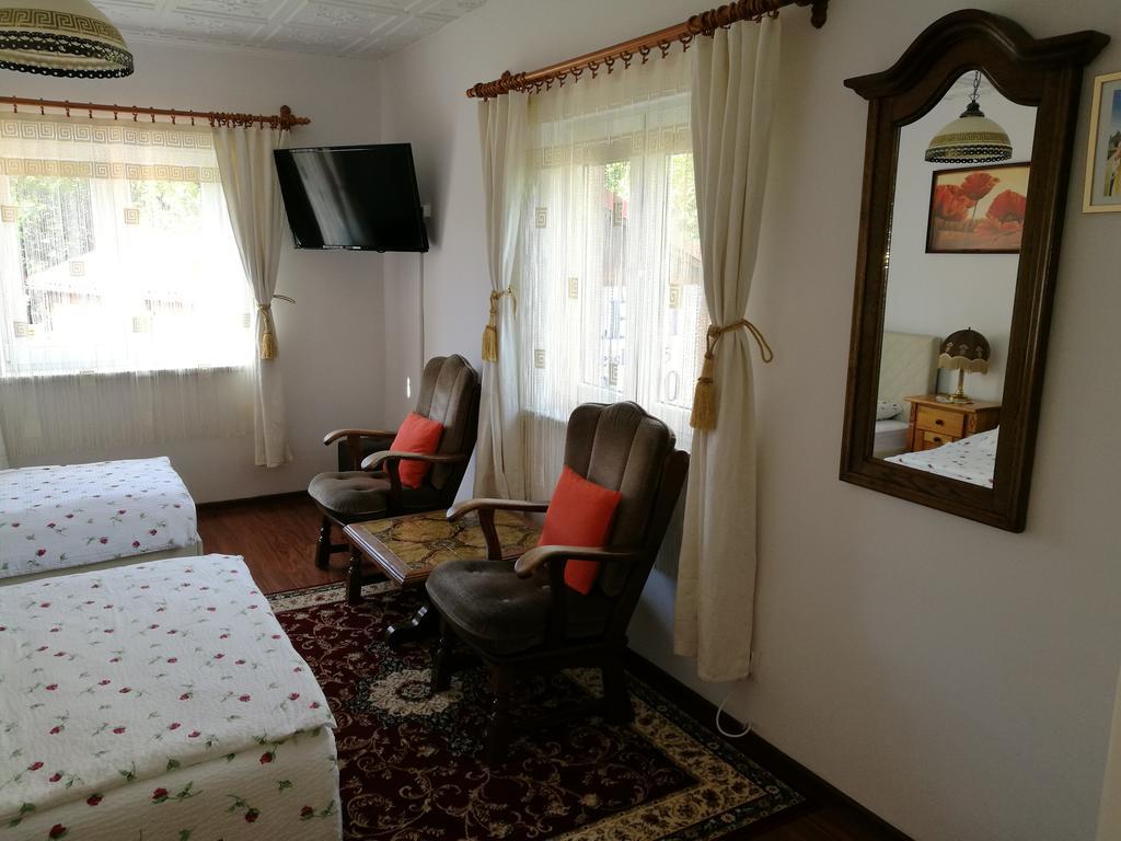 Gosciniec Grek Zorba - Pokoje I Domki 4 Osobowe - 16Km Od Zator Energylandia Inwałd Dış mekan fotoğraf